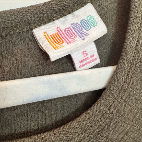 LuLaRoe Amelia Dress in Olive - Picture 3 of 3